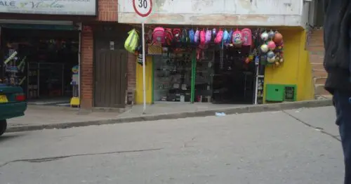 CACHARRERIA CALLE 56 SUR BOGOTÁ CACHARRERIA CALLE 56 SUR BOGOTÁ